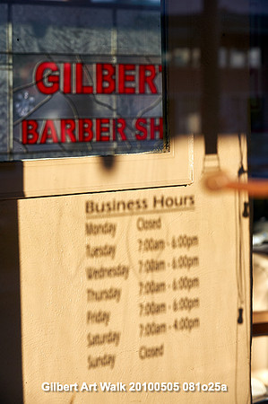 Gilbert Art Walk 20100505 081o25a 1k