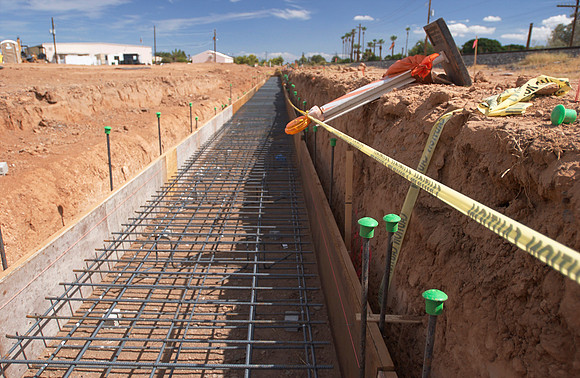 GPP005 Gilbert trench 20040905 19