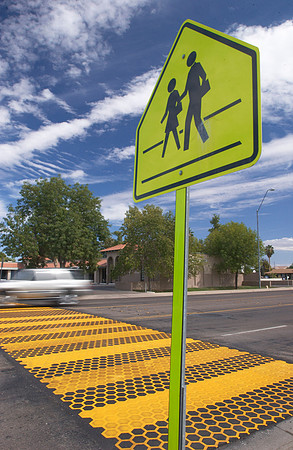 GPP007 Gilbert Elem Xwalk 20040905 28